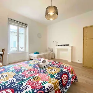 Le Deco - Confort - Wifi - Luminosite - Entre Gare Et Centre Appartement